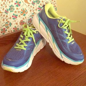 NWOT Hoka One-One Clifton 2 Running Shoes